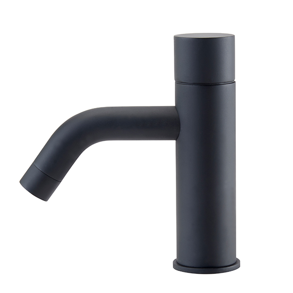 Touch free electronic faucet for deck mounted installations Extreme-LF-black_on-white