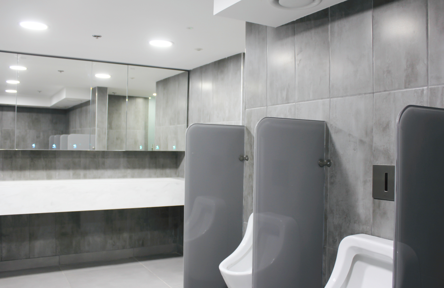 Preventing the spread of bacteria and germs with a touchless bathroom