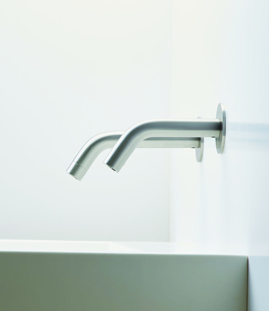 Extreme CS Stainless 32 s | Stainless Steel AISI 316: High-Performance Strength for Today’s Demanding Commercial Washrooms